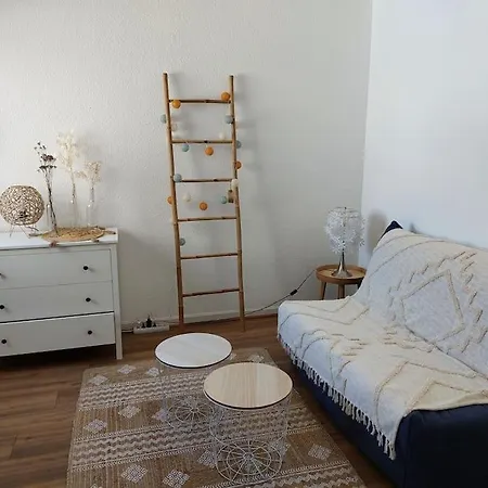 Daire Joli Proche Du Centre De Nîmes